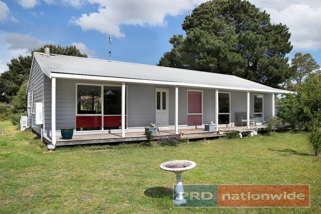 21 Briardale Avenue ENFIELD 1