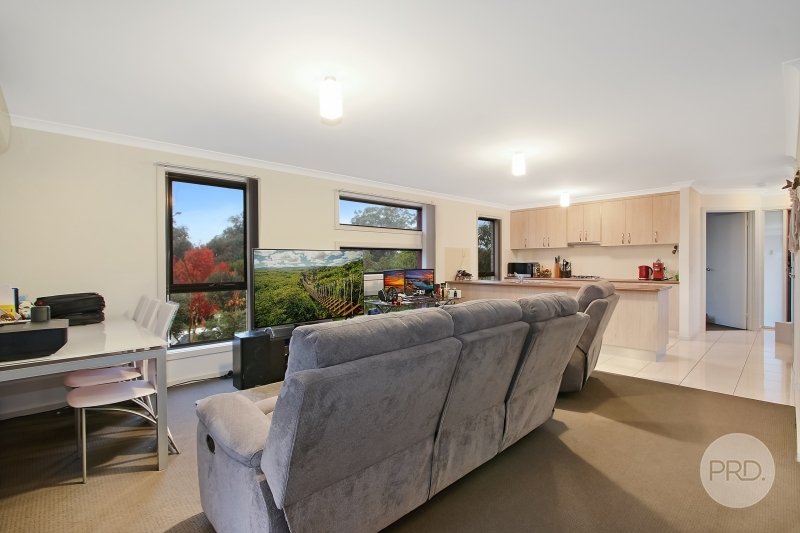 21 Briwood Court WEST ALBURY 26