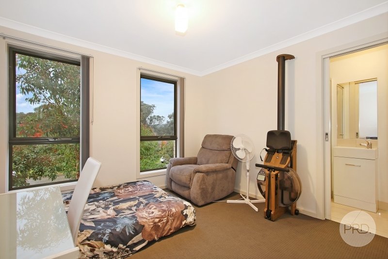 21 Briwood Court WEST ALBURY 27