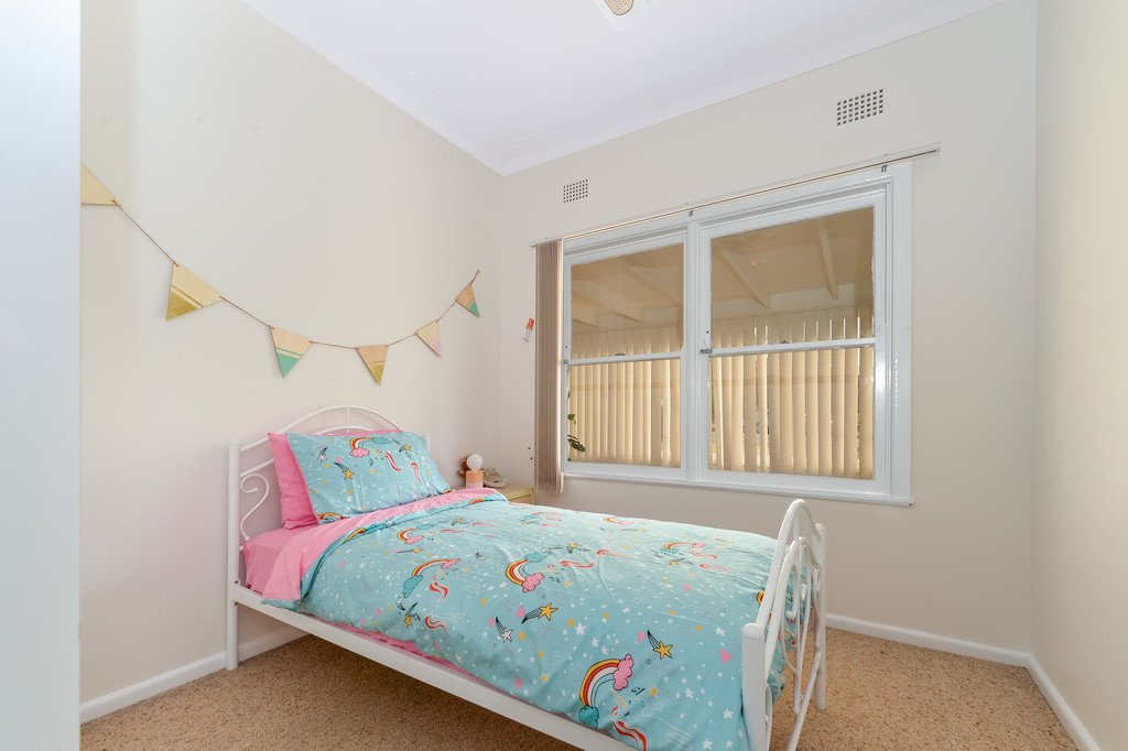21 Burke Road DAPTO 12