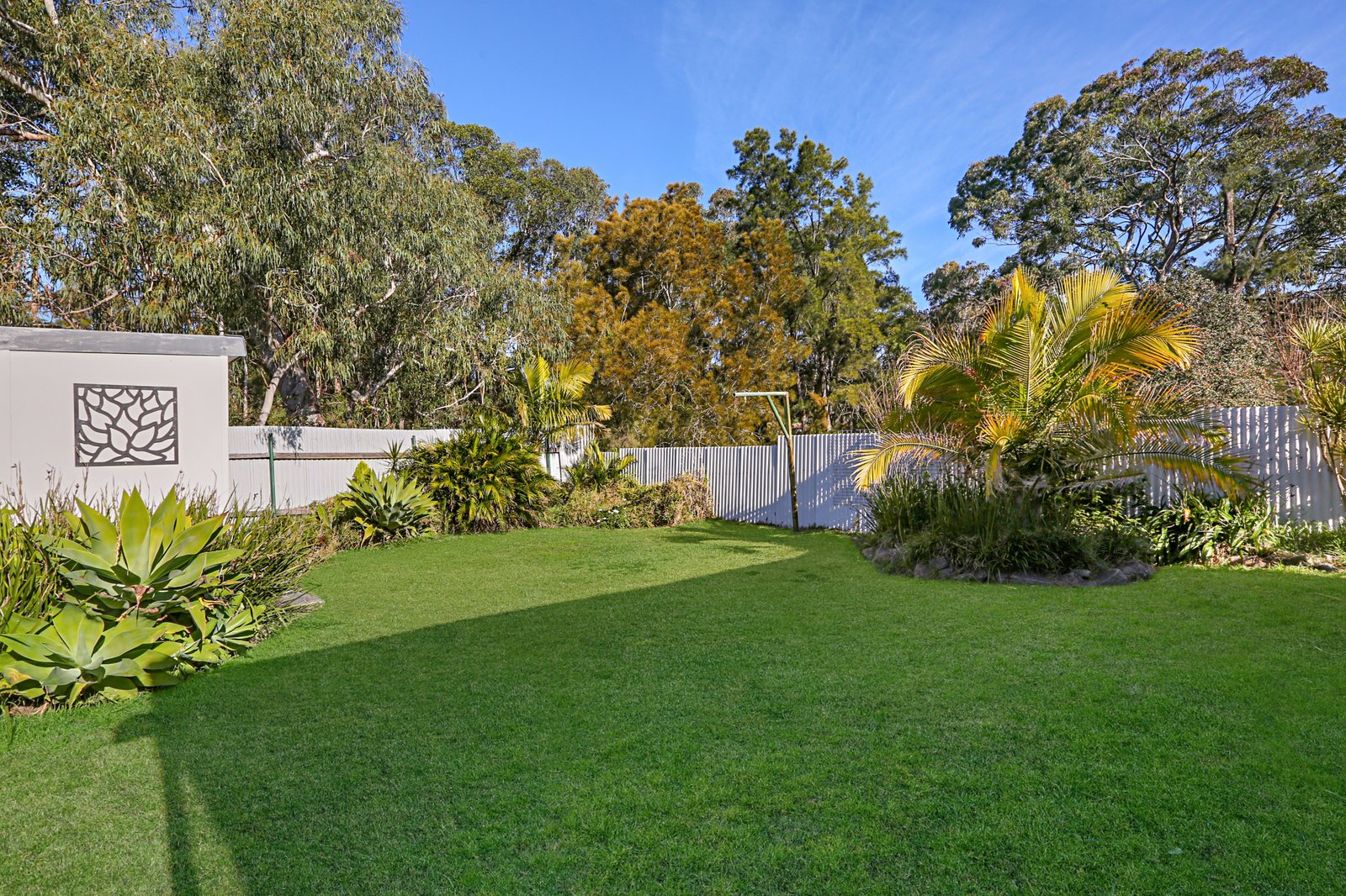 21 Cambridge Road DAPTO 8