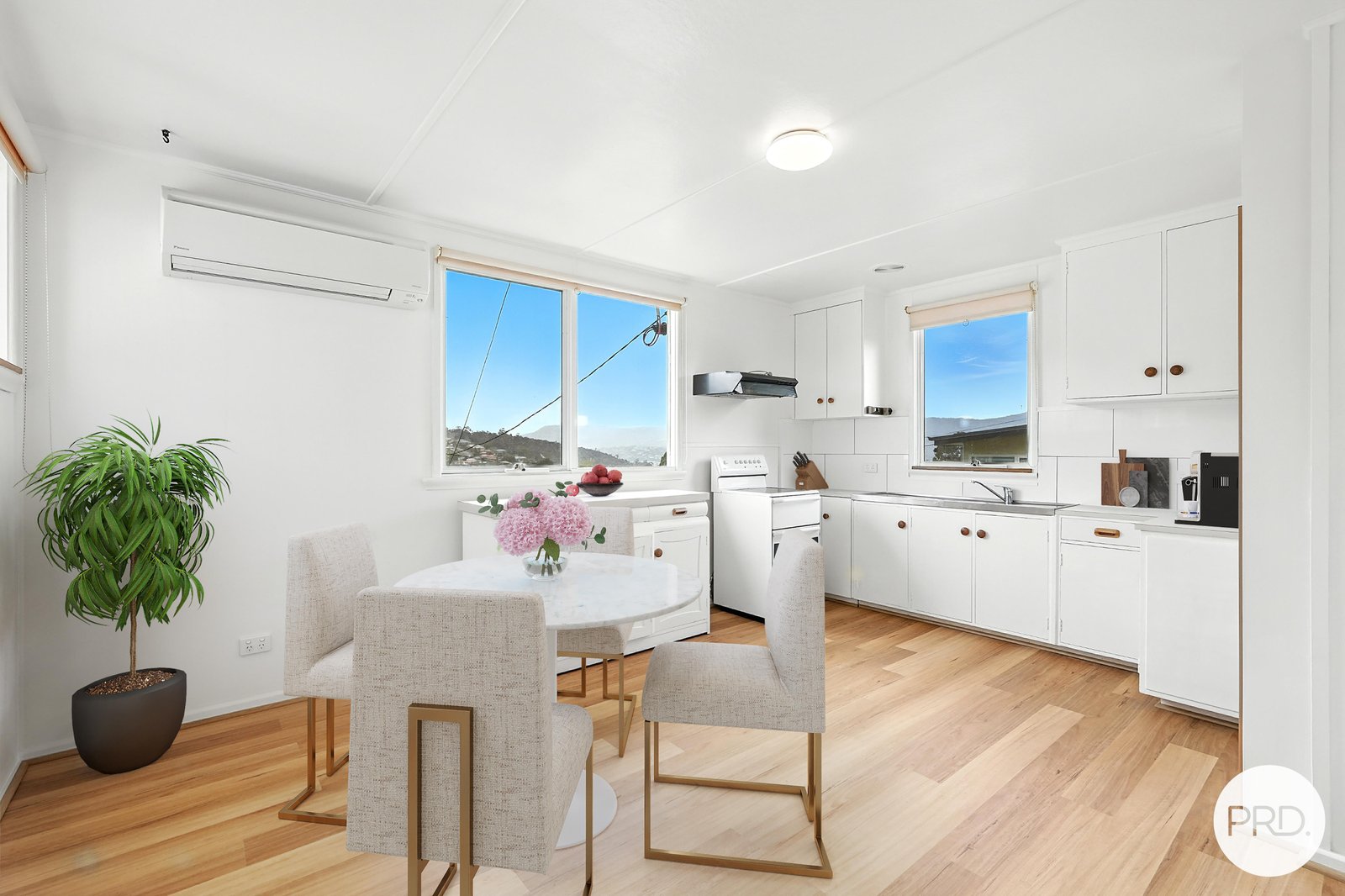 21 Cammeray Road CLAREMONT 8