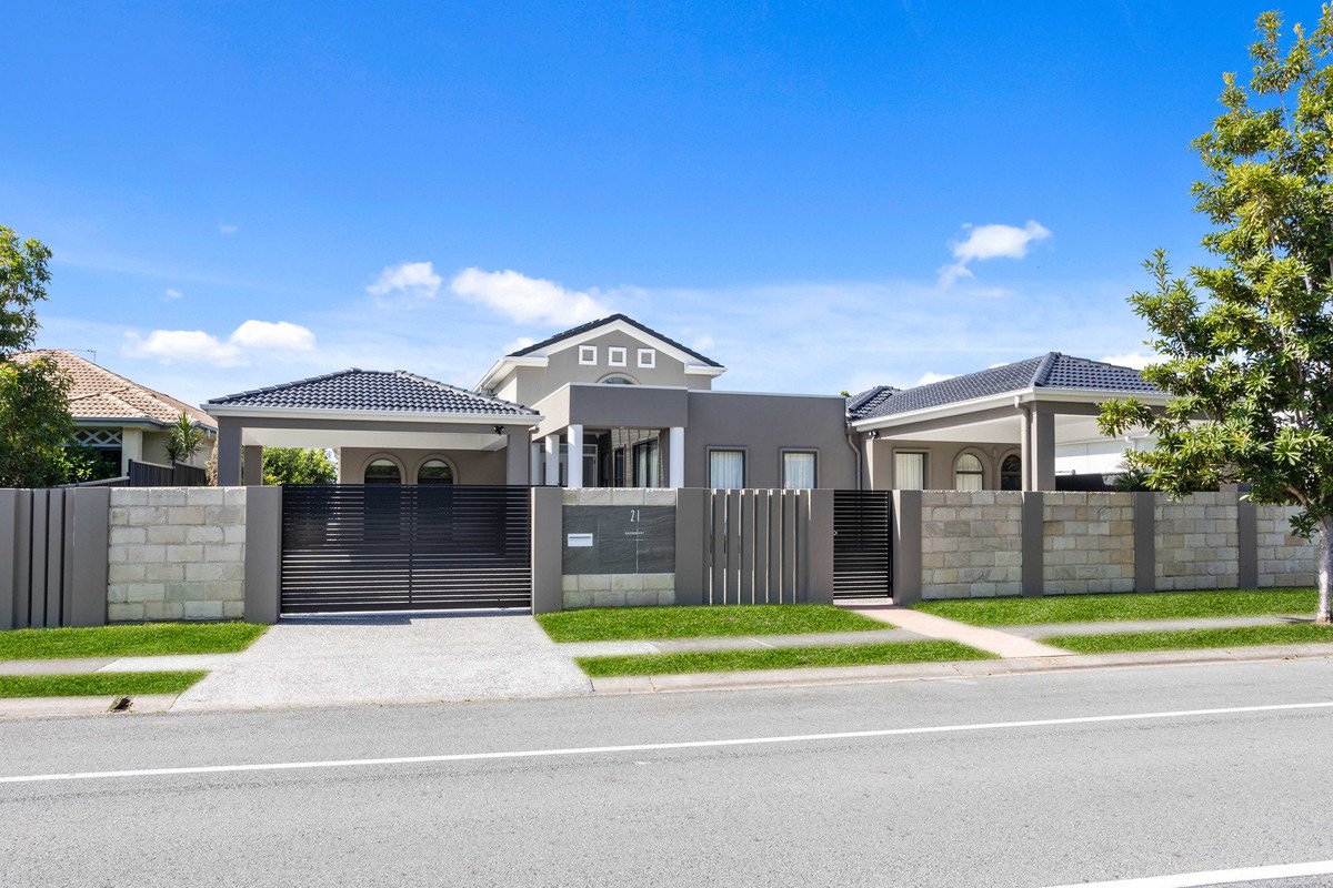 21 Cassowary Drive Burleigh Waters 2