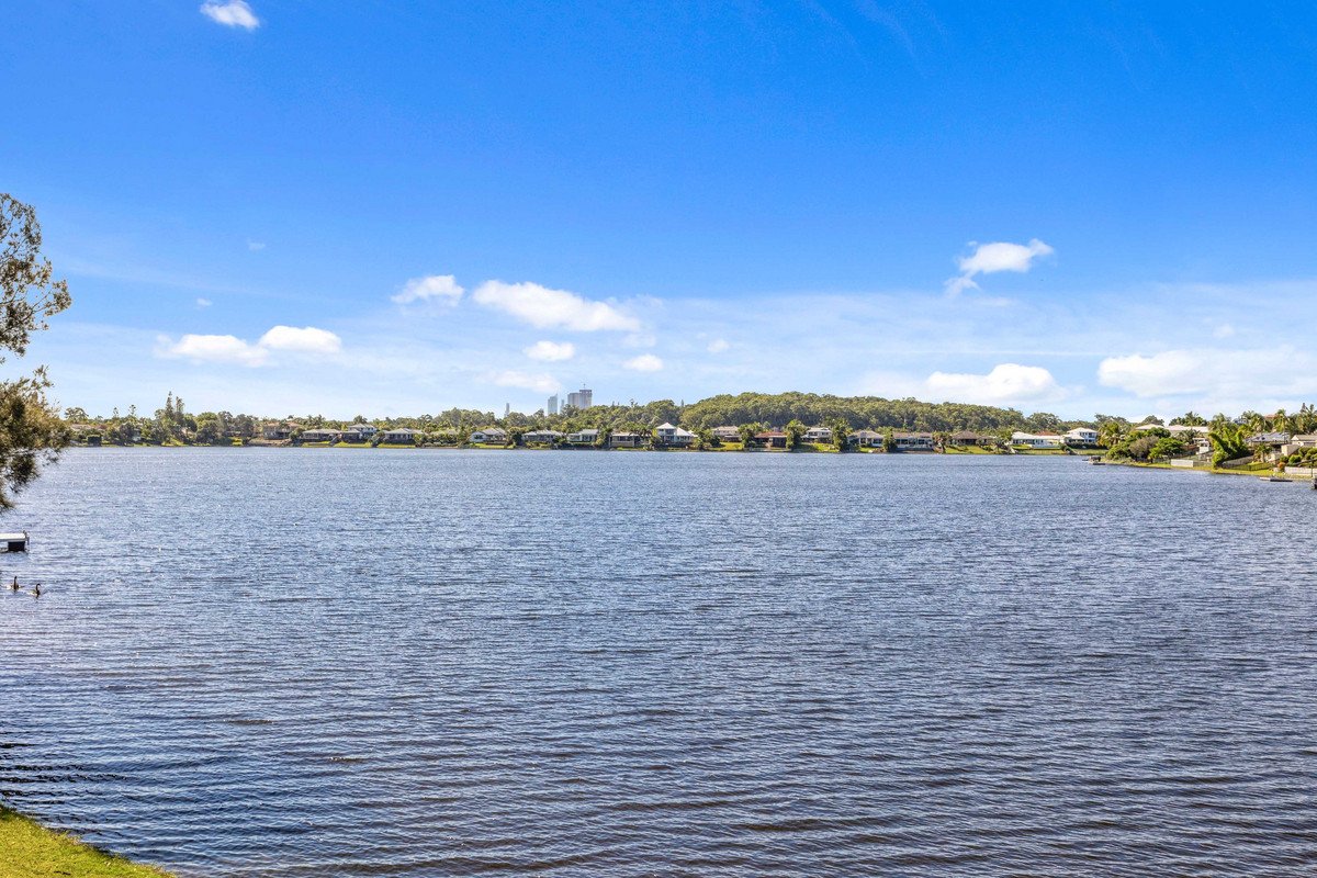 21 Cassowary Drive Burleigh Waters 6