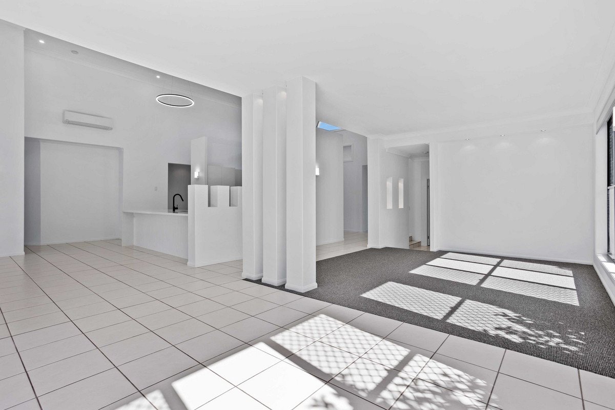 21 Cassowary Drive Burleigh Waters 8