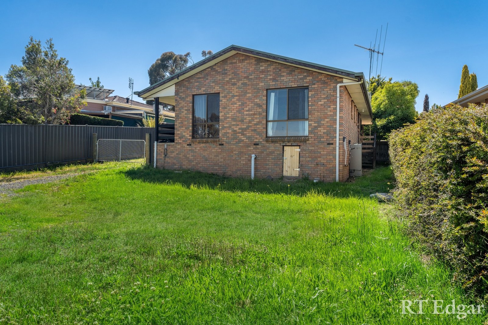 Real Estate and Property in 21 Castles Crescent, Kyneton, VIC