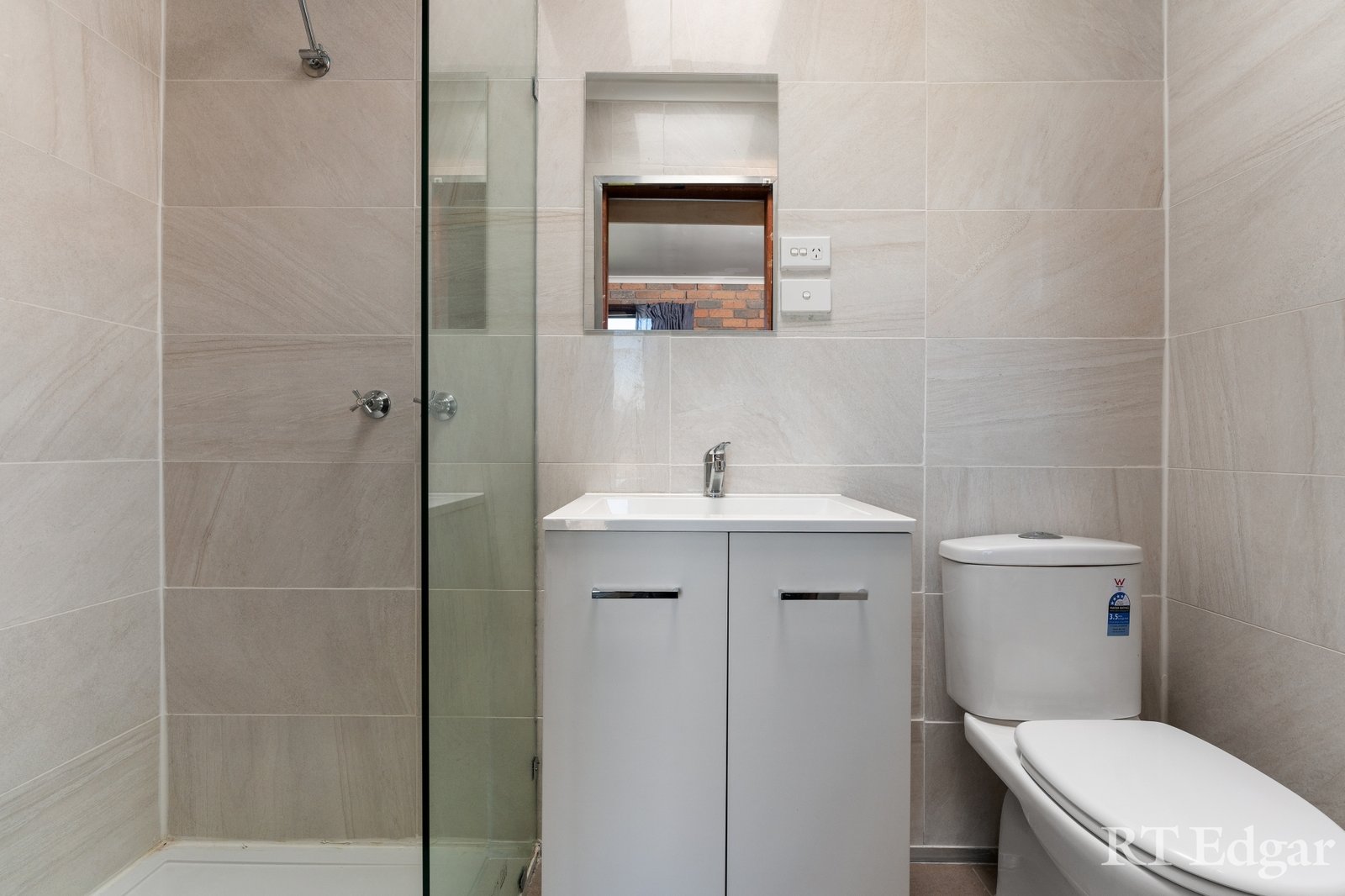 Real Estate and Property in 21 Castles Crescent, Kyneton, VIC