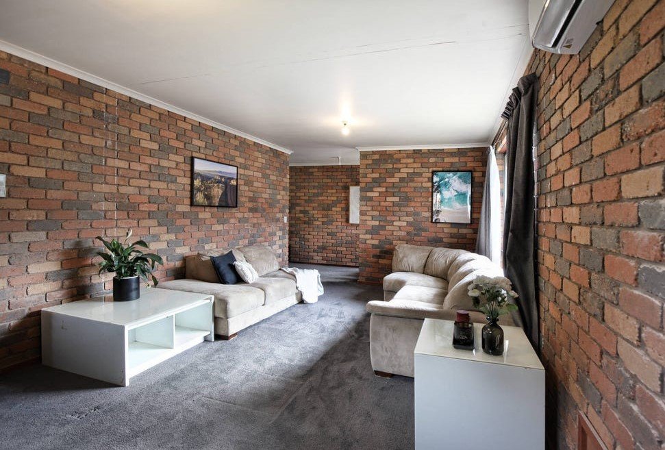 Real Estate and Property in 21 Castles Crescent, Kyneton, VIC