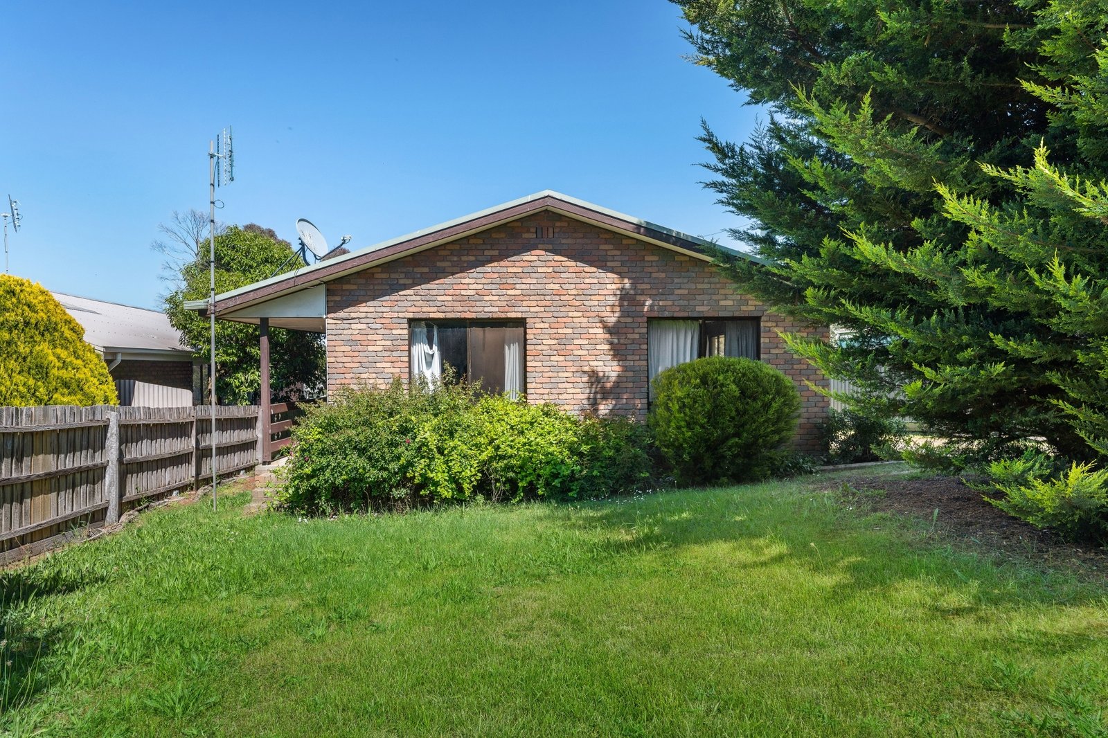 Real Estate and Property in 21 Castles Crescent, Kyneton, VIC