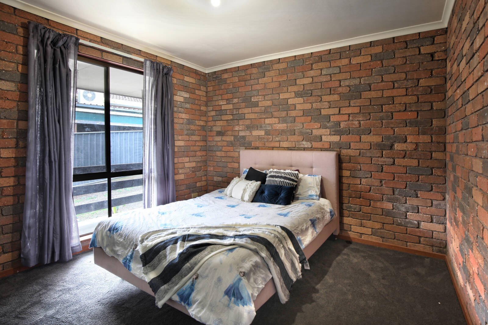 Real Estate and Property in 21 Castles Crescent, Kyneton, VIC