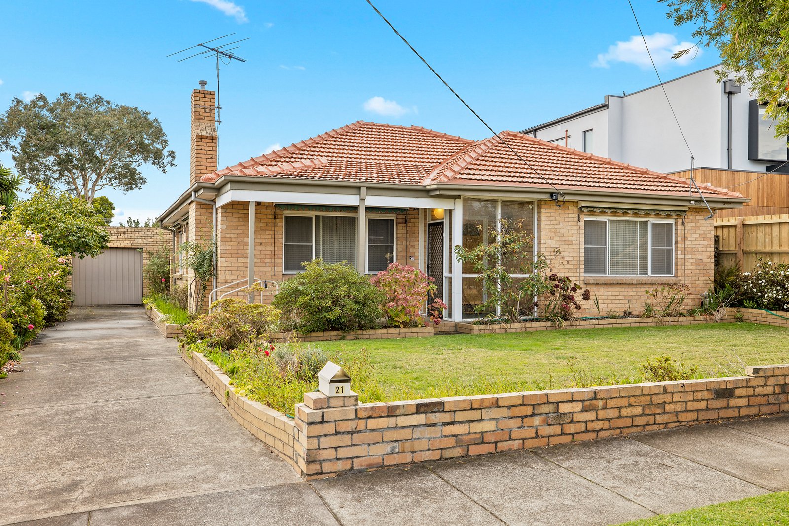 21 Castlewood Street, Bentleigh East VIC 3165 - Buxton 2023