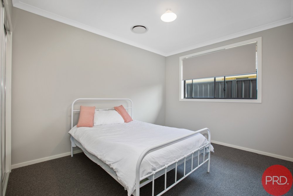 21 Centrefield Street RUTHERFORD 17