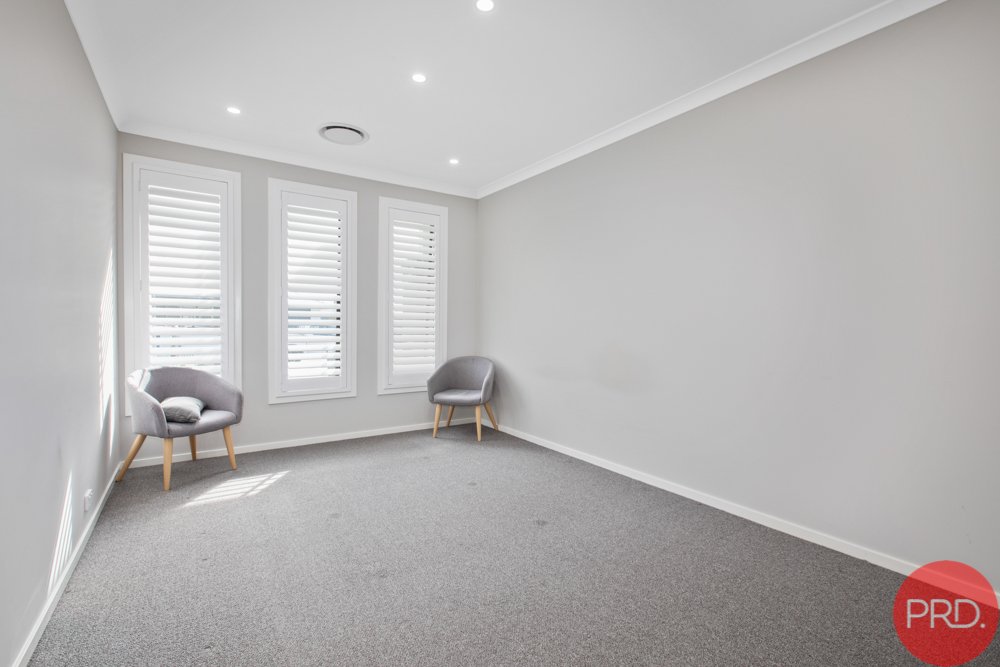 21 Centrefield Street RUTHERFORD 18