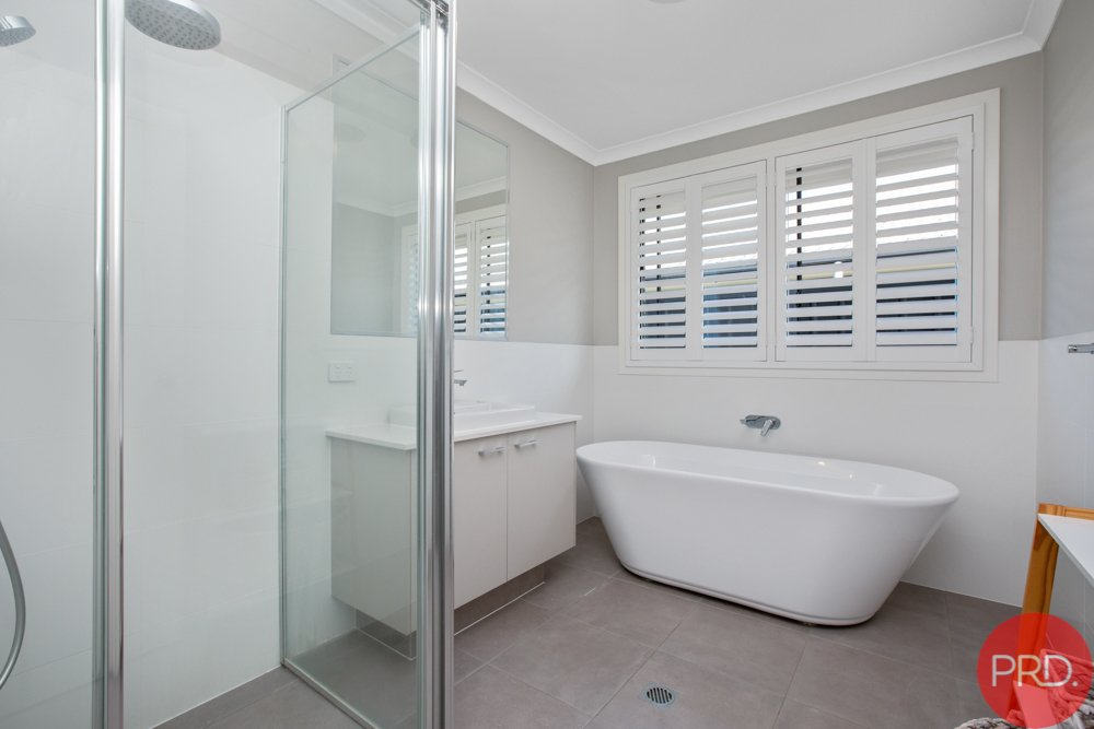 21 Centrefield Street RUTHERFORD 20