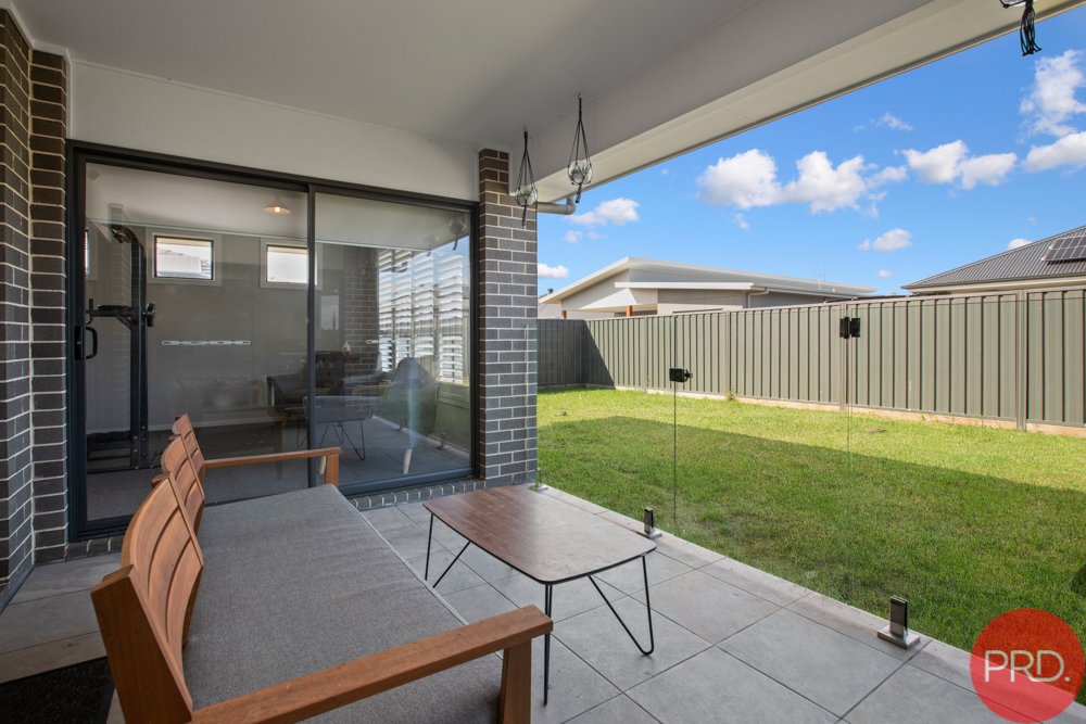 21 Centrefield Street RUTHERFORD 21