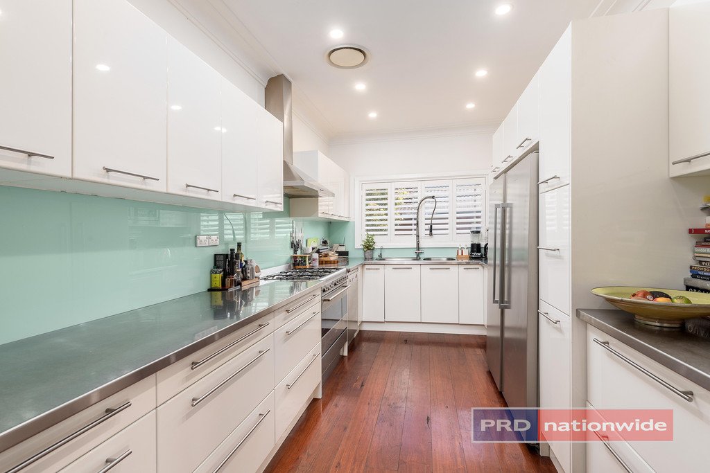 21 Chamberlain Road PADSTOW 4