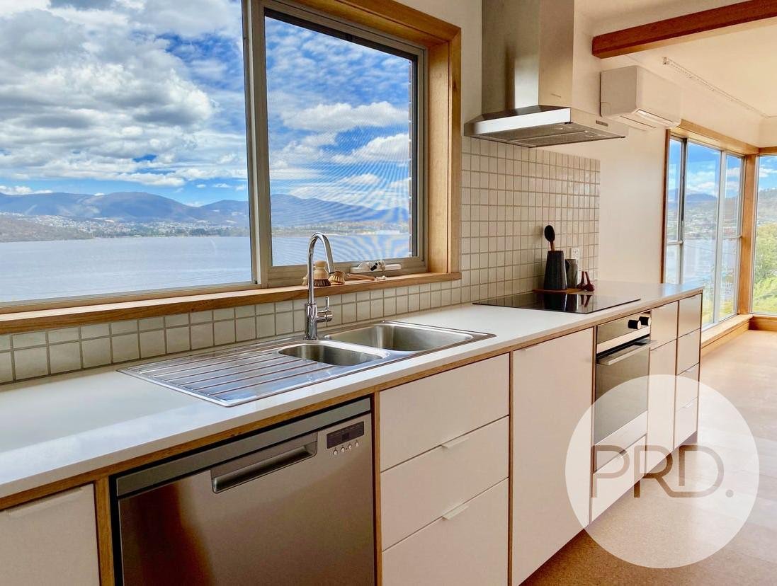 2/1 Chatsworth Street ROSE BAY 1