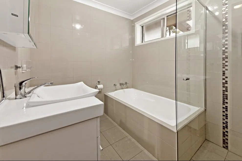 21 Chauvel Avenue MILPERRA 4