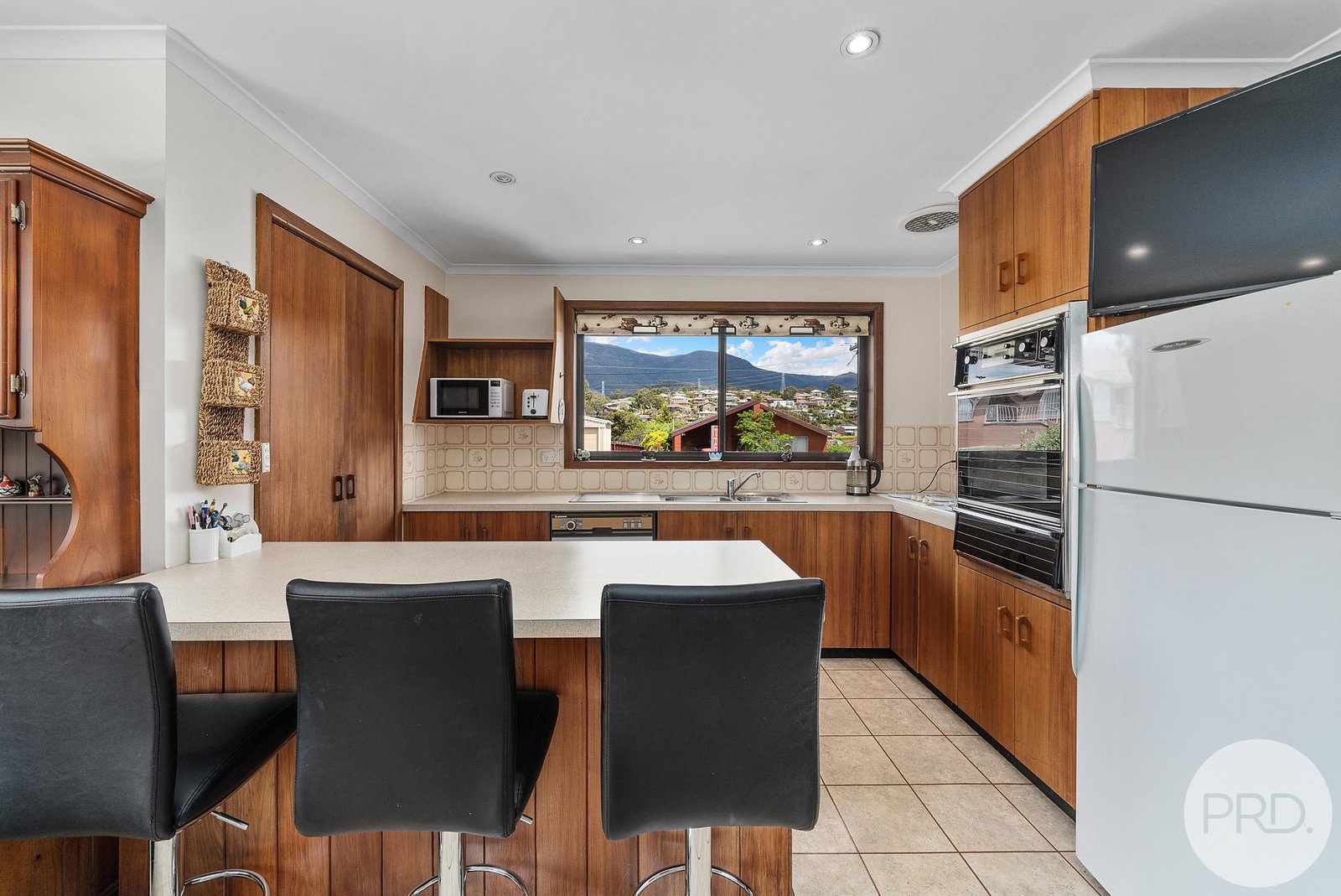 21 Cheviot Road WEST MOONAH 12