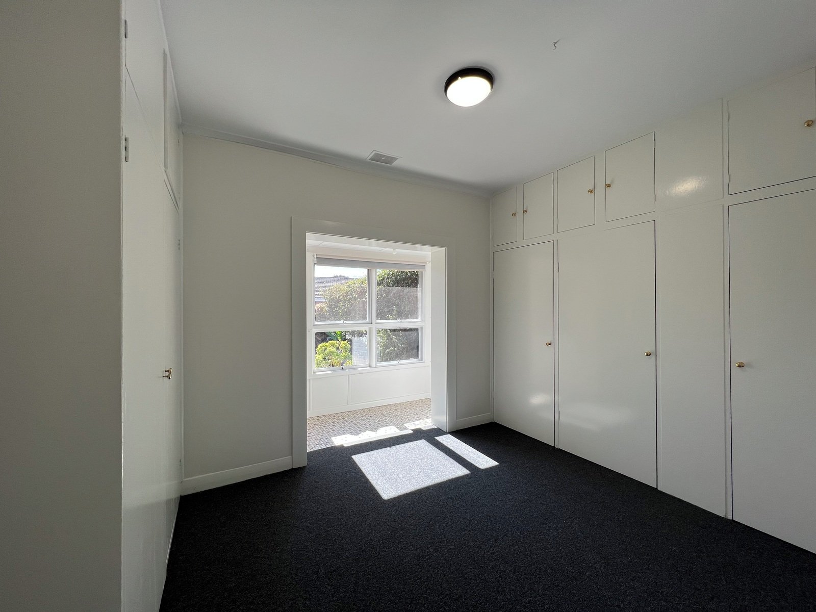 Gallery: 21 Churchill Avenue