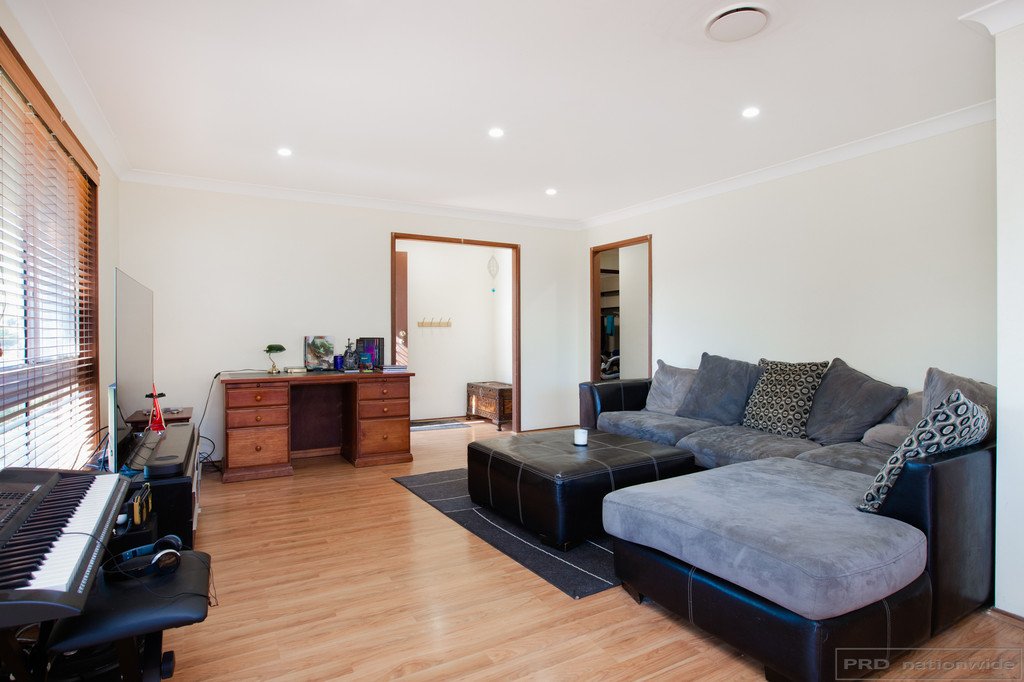 21 Clayton Crescent RUTHERFORD 3