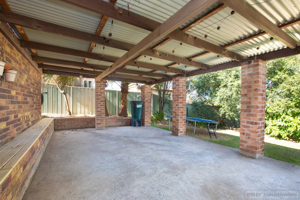 21 Clayton Crescent RUTHERFORD 12