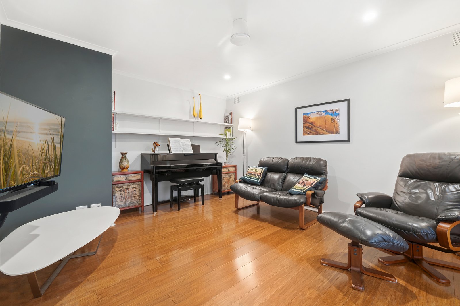 Gallery: 2/1 Closter Avenue
