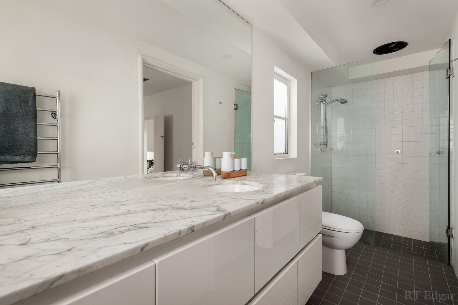 Real Estate and Property in 21 Cloverdale Avenue, Toorak, VIC