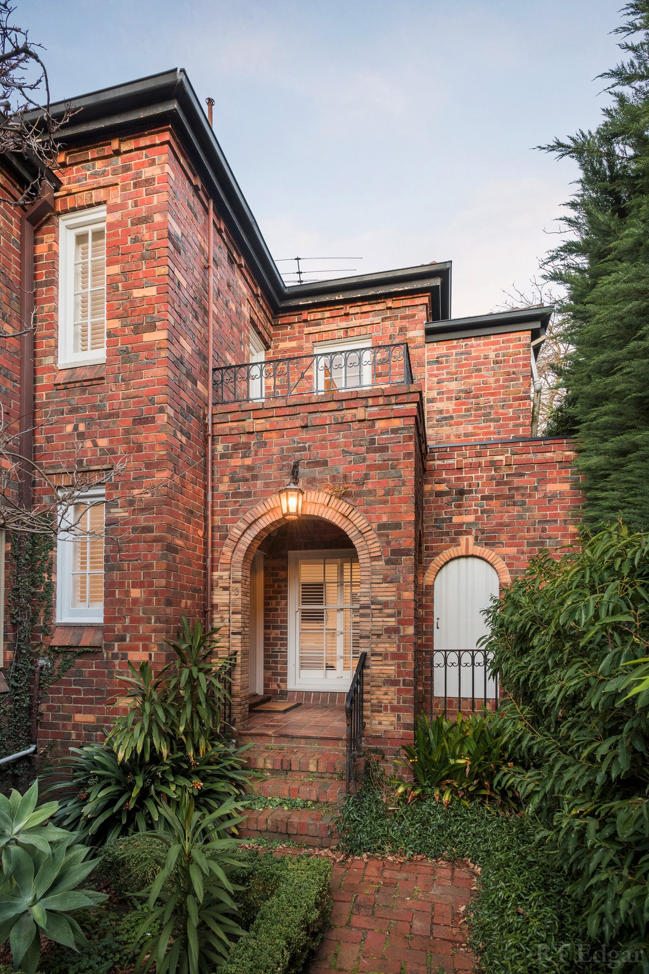 Real Estate and Property in 21 Cloverdale Avenue, Toorak, VIC