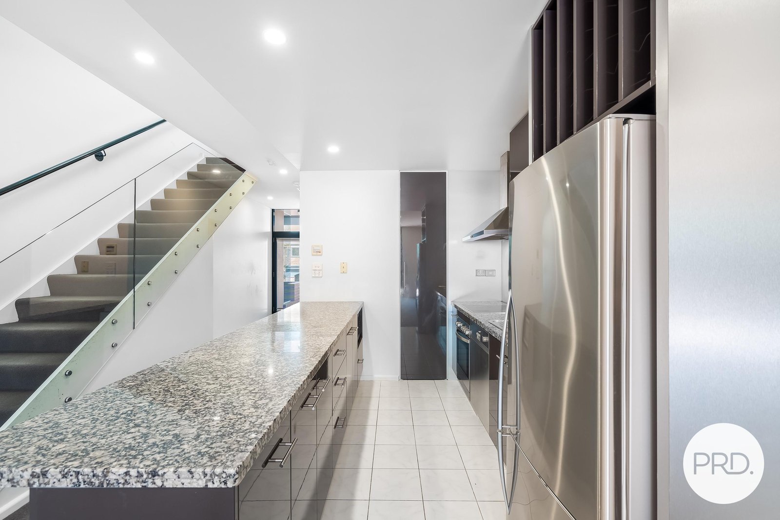 2/1 Collins Street HOBART 6