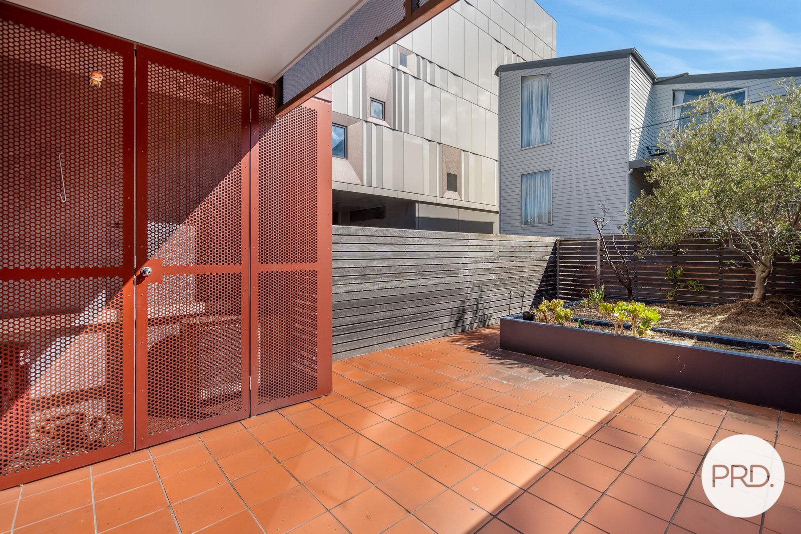 2/1 Collins Street HOBART 10