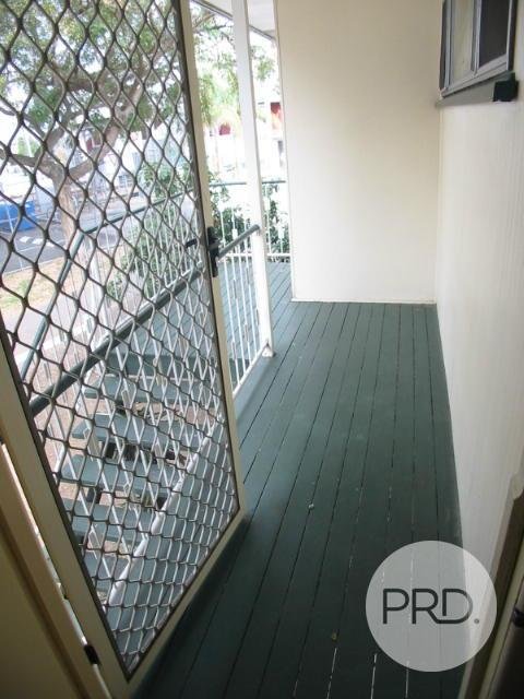 2/1 Collins Street NUNDAH 7
