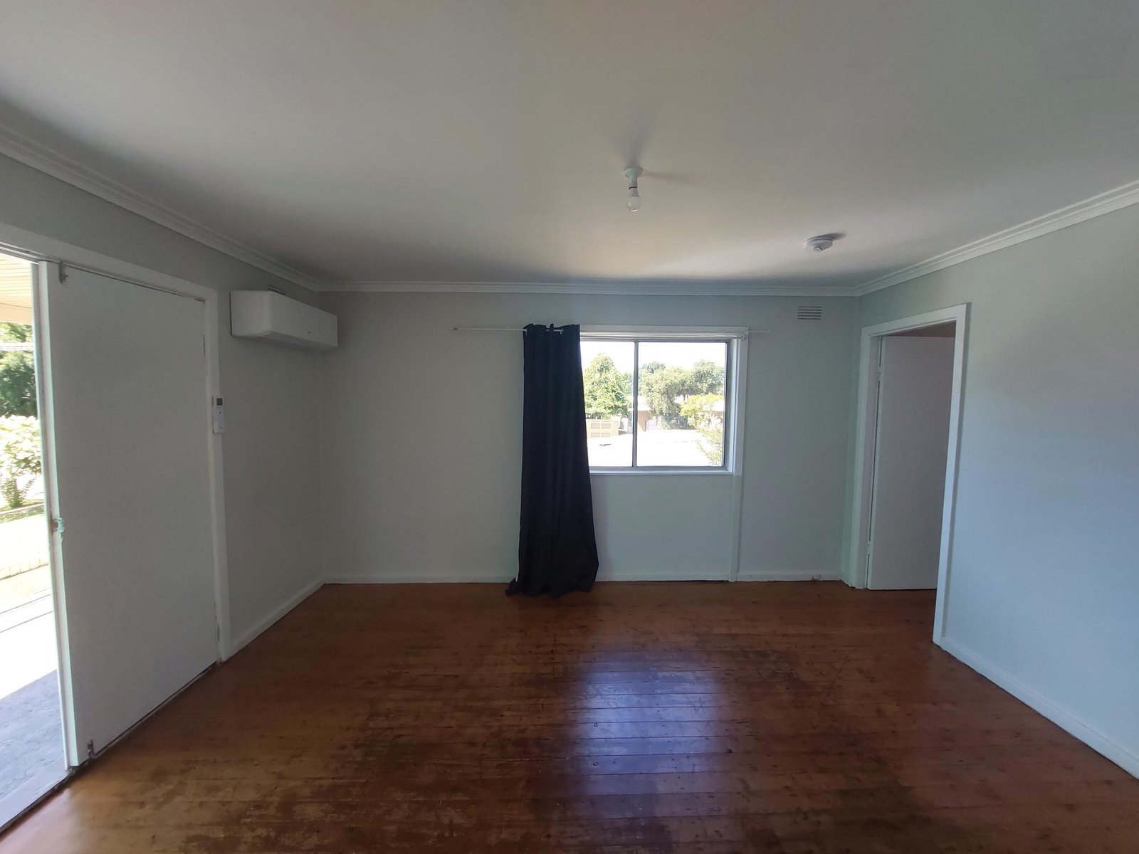 2/1 Colwell Street TUMUT 5