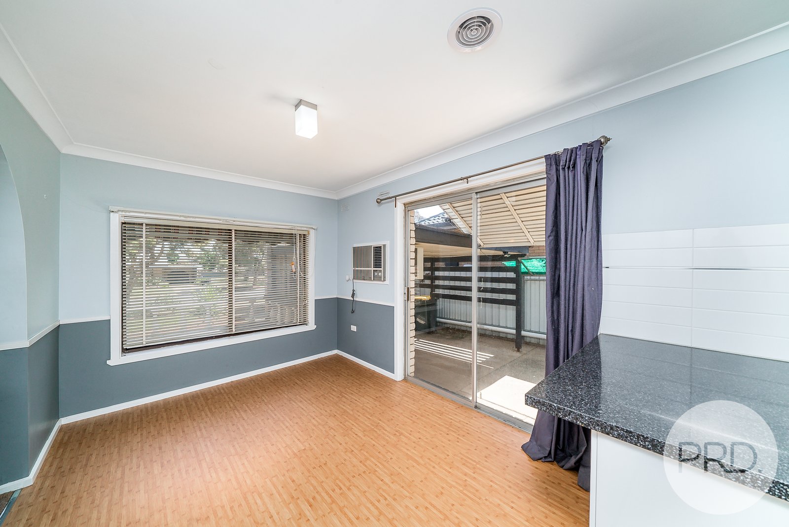 21 Cooinbil Crescent KOORINGAL 3
