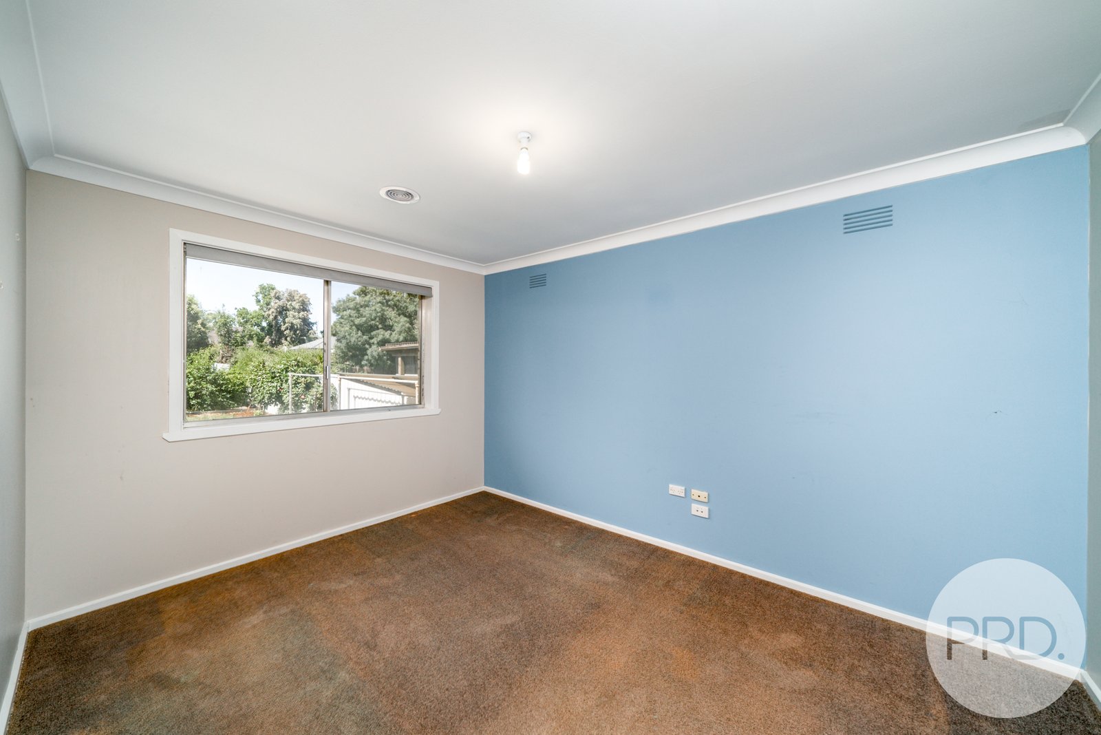 21 Cooinbil Crescent KOORINGAL 11