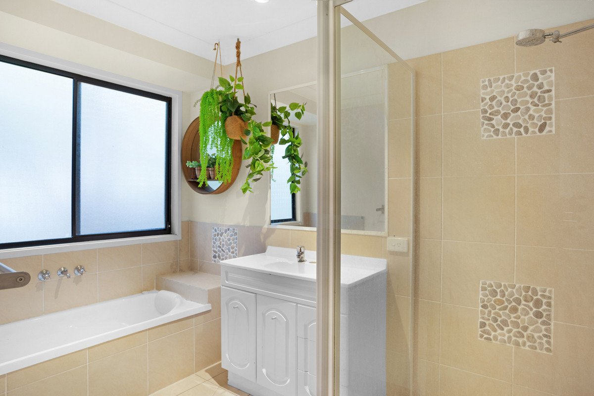 21 Coote Court Currumbin Waters 11