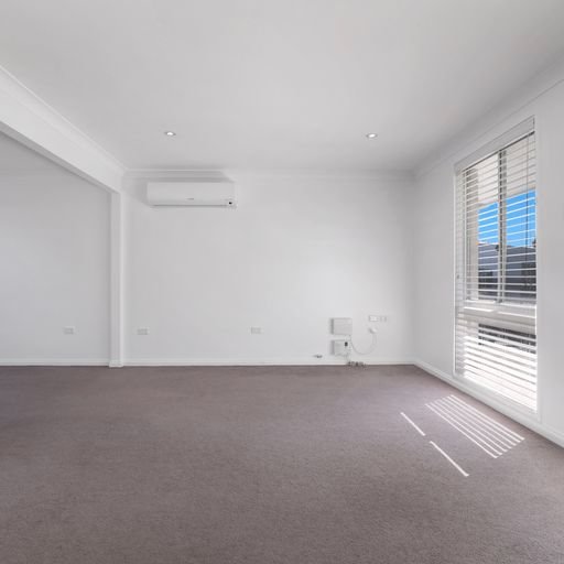 21 Corndew Crescent WERRINGTON DOWNS 4