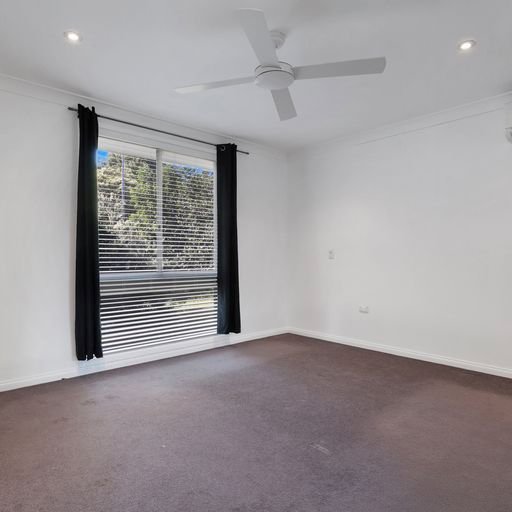 21 Corndew Crescent WERRINGTON DOWNS 11