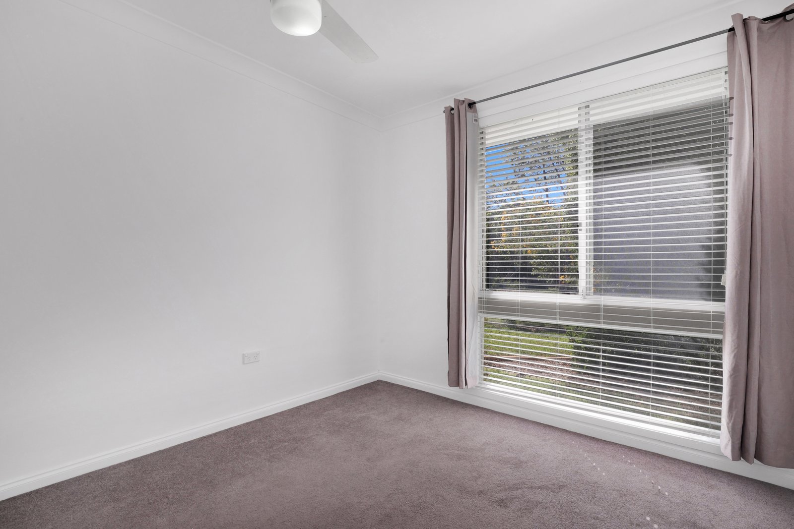 21 Corndew Crescent WERRINGTON DOWNS 5