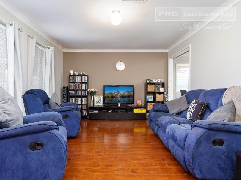 21 Coyne Street MOUNT AUSTIN 3