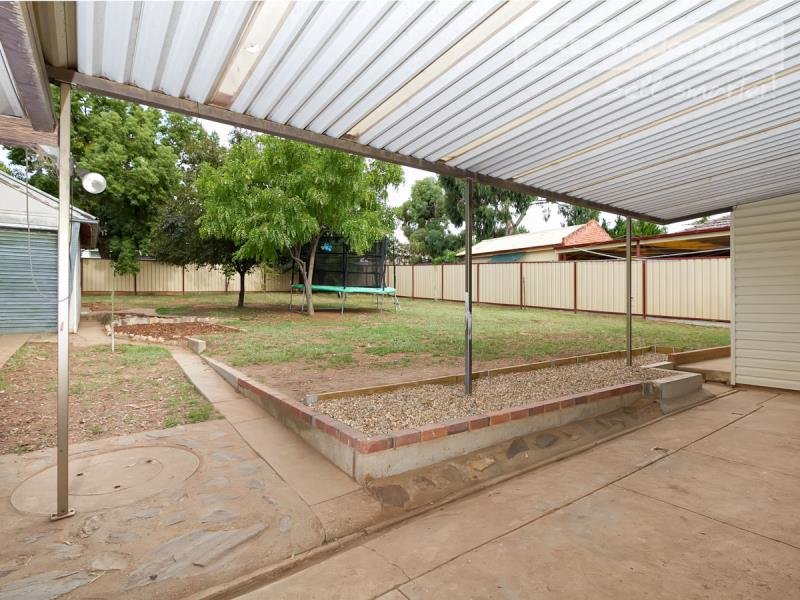 21 Croaker Street TURVEY PARK 9