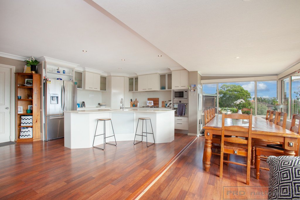 21 Crofton Avenue TENAMBIT 6