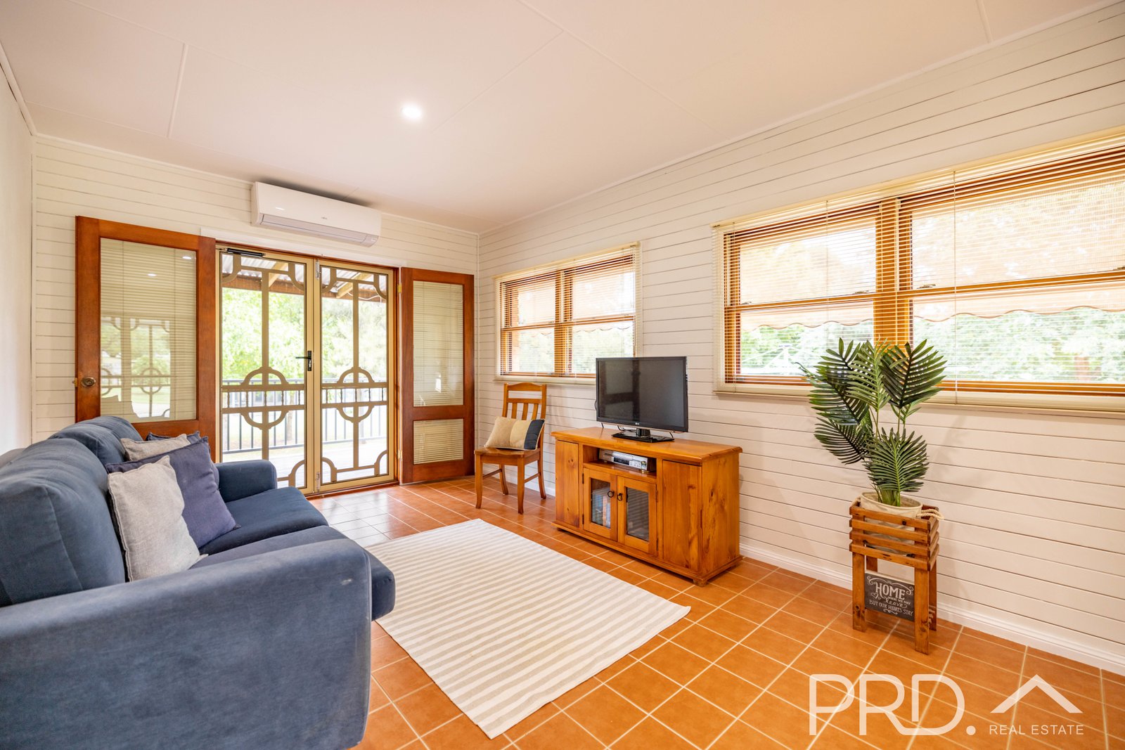 21 Cromwell Street ADELONG 14