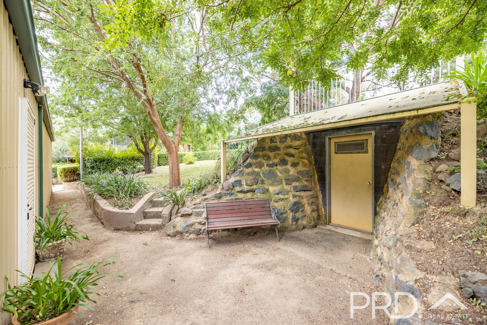 21 Cromwell Street ADELONG 28