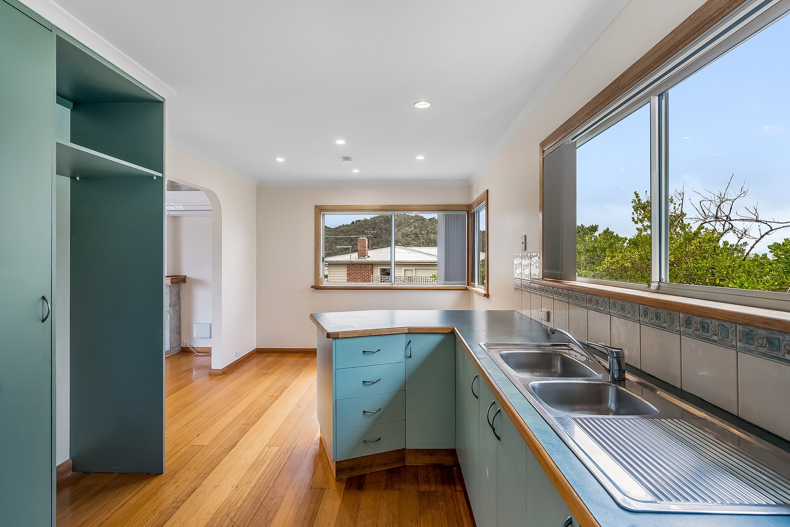 21 Croyden Avenue MONTROSE 2