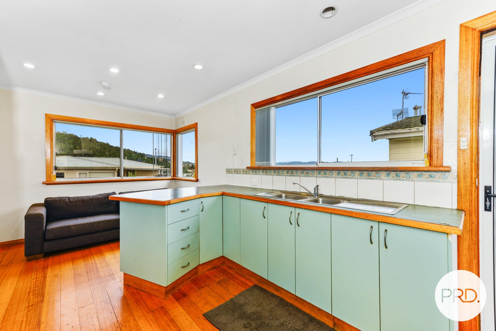 21 Croyden Avenue MONTROSE 9