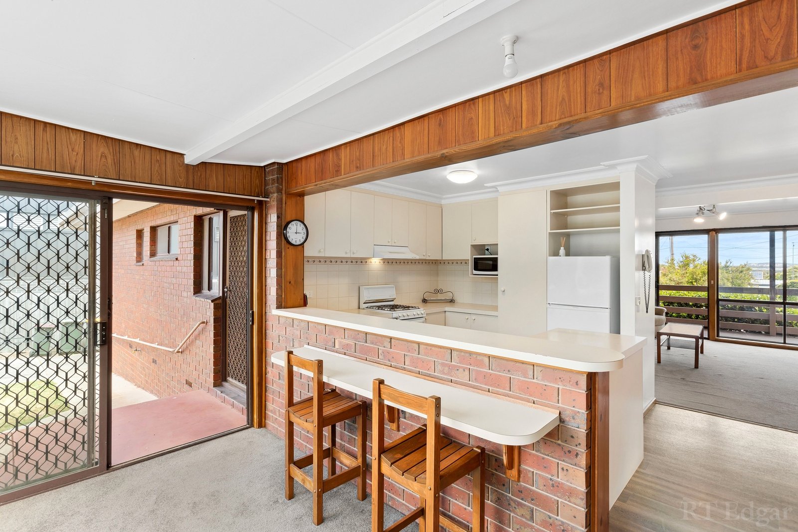 Real Estate and Property in 21 Cruickshank Avenue, Ocean Grove, VIC