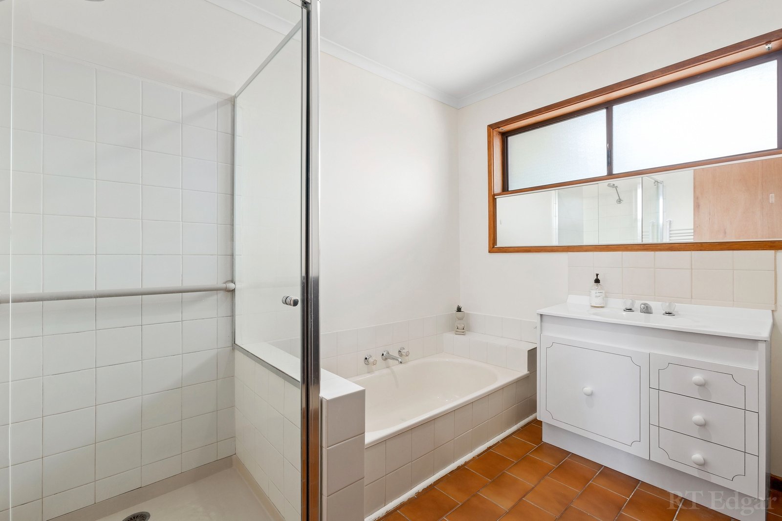 Real Estate and Property in 21 Cruickshank Avenue, Ocean Grove, VIC