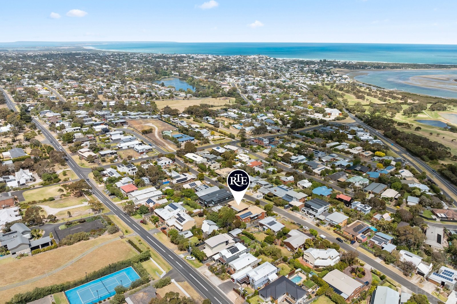 Real Estate and Property in 21 Cruickshank Avenue, Ocean Grove, VIC