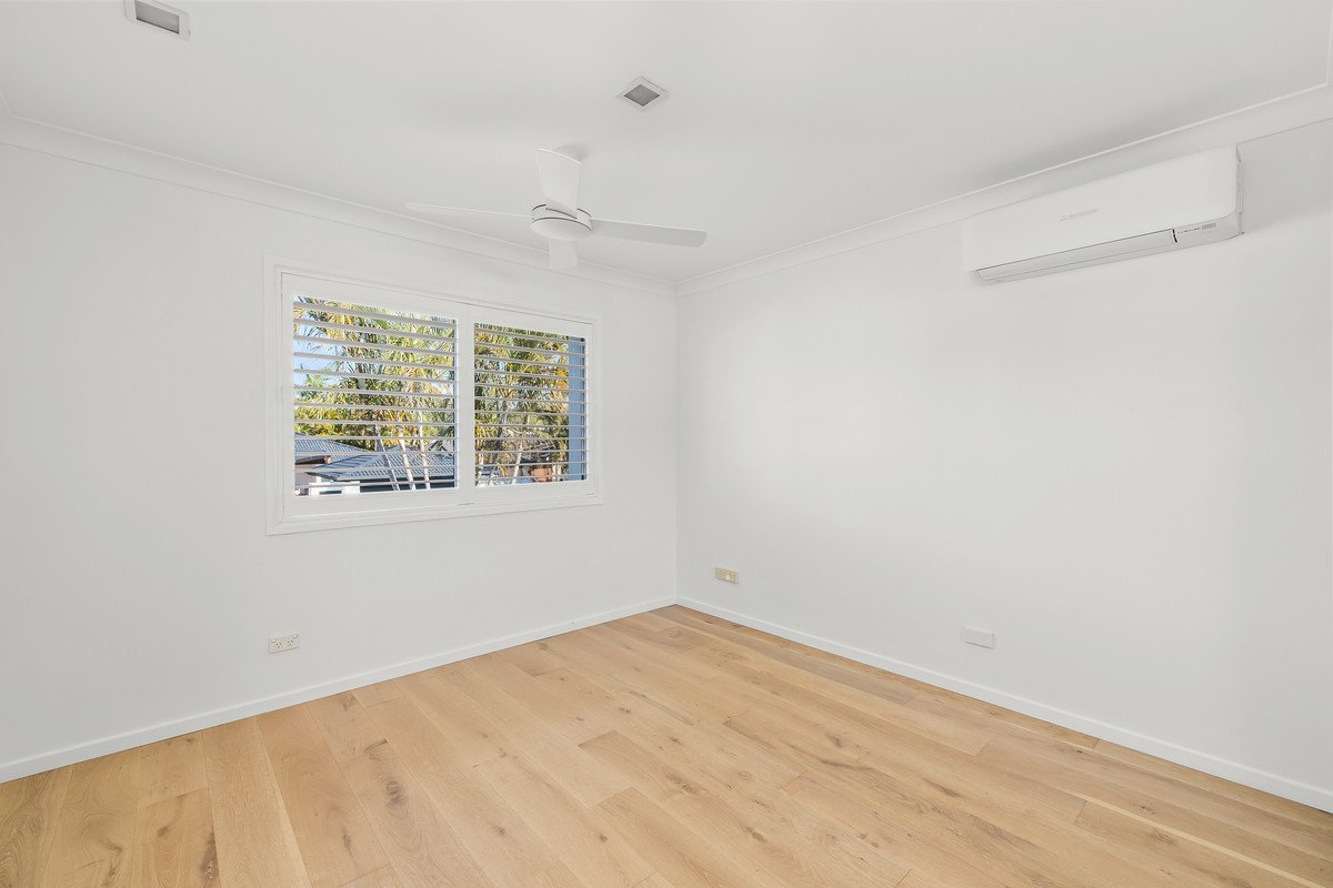 21 Dabchick Drive Burleigh Waters 6